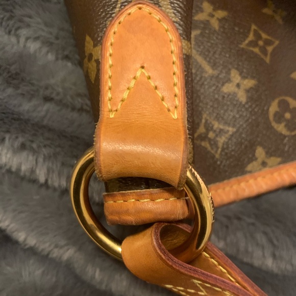 Louis Vuitton Delightful MM Monogrammed bag - Picture 5 of 16